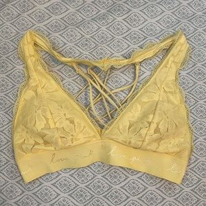 PINK Victoria’s Secret Floral Lace Bralette